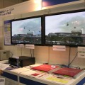 　幕張メッセを会場に開催中のInterop Tokyo 2005では、6月8日から展示会場がオープンしている。そこでは、非圧縮のHDTV（高精細テレビ）映像を用いたリアルタイム・双方向のコラボレーションという実験が見られる。