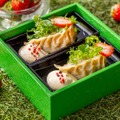 スモークラム肉の餃子 ミントヨーグルトソース