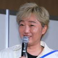 スピードワゴン・小沢一敬【撮影：小宮山あきの】