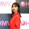 小島梨里杏【撮影：小宮山あきの】