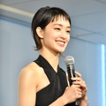 剛力彩芽、藤原紀香らキャッツアイ三姉妹とのプライベート写真に反響「愛のオーラ溢れてる」「全員お美しい」 画像