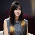インタビュー中の場面写真（GISELLE）　© 2024 SM ENTERTAINMENT CO., Ltd. All Rights Reserved.