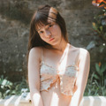 黒嵜菜々子、1st写真集発売記念イベント開催決定　美ボディあらわな水着ショットも公開