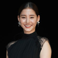 新木優子、谷まりあとのペアルックSHOTが最強すぎ！「美の暴力」「可愛すぎて訳分からん」 画像