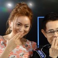 加藤綾菜＆加藤茶夫妻、TM NETWORKのライブ参戦！小室哲哉らとの舞台裏ショットも 画像