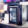 デスクトップの前面が液晶になったAI搭載の面白デスクトップ！「背負えるPC」も発見