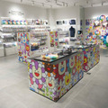 アーティストの世界に没入できる体験型ストア渋谷にオープン！NewJeansとのコラボに長蛇の列