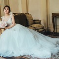 『ゼクシィ』11月号別冊付録「Dress Coordinate PERFECT BOOK」（リクルート）の藤田ニコル