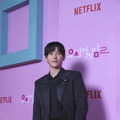 12月9日に開催されたワールドプレミアの模様　Netflixシリーズ「イカゲーム」シーズン1：独占配信中、シーズン2：12月26日（木）世界独占配信