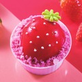 まんまる苺ケーキ 価格：390 円 （税込 421 円）（C）シャトレーゼ