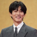 松坂桃李【写真：竹内みちまろ】