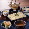 煮干しつゆざるうどん　１,５９０円（税込１,７４９円）
