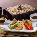 野菜天せいろ北海道そば　１,４２０円（税込１,５６２円）