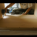 DIYショップで合板を購入し、ドローイング用デスクを自作。電動工具はマキタのバッテリーシステムシリーズを愛用する。