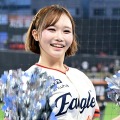 韓国プロ野球初の日本人チアガール！野澤彩華さんの“美肩チラリ”オフSHOTに反響「素敵すぎ」「パーフェクトビューティ！」【PHOTO】