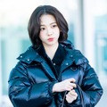 aespa・カリナ、学生ルックも似合い過ぎ！透明感にうっとり…「青春映画のヒロインですか？」【PHOTO】 画像