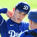 「メジャーの“壁”痛感」「日本では“格別な管理”を受けたが…」佐々木朗希の苦境を韓国も心配「投球内容に懸念」
