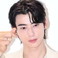 「相変わらずの顔天才」チャウヌ、素足の“無防備ショット”にファン大興奮「雰囲気ヤバい」【PHOTO】