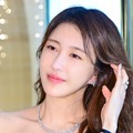 これぞ女神降臨…『ペントハウス』美人女優、至高のチューブトップドレス姿で魅せた“洗練美”【独自写真】 画像