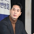 “12歳下”女優と交際中の俳優キム・ジソク（44）、「10年前に脳腫瘍が見つかっていた」と衝撃告白！ 画像