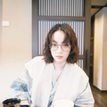 のん、眼鏡＆浴衣姿に「透けるように美しい」 温泉旅行の朝食ショットを公開 画像
