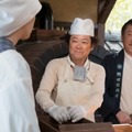 『あんぱん』屋村草吉役を演じる阿部サダヲ　（C）NHK