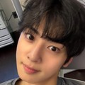 入隊発表のチャウヌ、「ハンサムすぎ」な近況写真を大公開！自然体の魅力が炸裂【PHOTO】 画像