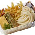 『2種の天ぷらとおかずの定番うどん弁当』