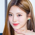 “日本人メンバー”MEOVV・アンナ、ひれ伏したくなる圧倒的美貌「第5世代アイドルのビジュ担」【PHOTO】 画像