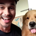 動物たちがあの手この手でかまってアピール！ ご主人のニオイが好きすぎる犬ネコに爆笑 画像