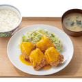 ハニーマスタードから揚げ定食　854円