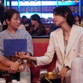 木村文乃とラウールがホストクラブで出会う…『愛の、がっこう。』場面写真が公開 画像