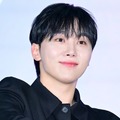 「激メロすぎる」SEVENTEEN・スングァン、“チャラかっこいい”メガネ姿にファン悶絶「破壊力やばい」【PHOTO】 画像