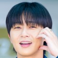 俳優パク・ソジュン、海外でも隠し切れないオーラ！愛らしいオフショットで「急に幸せに」【PHOTO】 画像