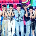 “NiziUの弟”NEXZ、「Mステ」初出演でSNSトレンド入り！武道館単独公演へ向けて勢い加速中