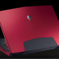 Alienware M15xのネブラ・レッド