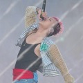 G-DRAGON、全身びしょ濡れでも圧巻の存在感！PSY夏フェスにサプライズ登場 『ピタカゲ』デュエットも【独占写真】 画像