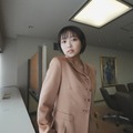 大原優乃、母が自分と同じ歳で着ていたセットアップ姿に「親子で着れるって、凄いです！」 画像
