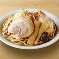 麺やゼットン監修　冷たいデス煮干し昆布（味噌豚骨）697円（税込）