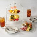 夏を彩るアフタヌーンティーセット(税込3,278円)平日