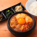 石鍋豆富チゲ定食（税込1,078円）