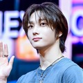 え、彼氏…？BOYNEXTDOOR・ソンホ、“真夏のデート風SHOT”に胸キュンするファン続出！【PHOTO】 画像