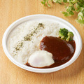 Kona's Coffee監修　グレイビーソースとビーフハンバーグのロコモコ（税込698円）