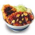 にんにく香る特製ソースが食欲そそる！かつや、「トンテキとチキンカツの合い盛り」を18日より販売 画像