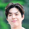 俳優パク・ボゴム、ファッション誌撮影で見せた柔らかいカリスマ性…底なしの魅力に注目【PHOTO】 画像