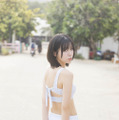 『【オールアザー版】Liyuu 2nd写真集 ヒトミ』（C）KADOKAWA