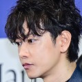 佐藤健、韓国で年上歌手に“失礼”連発？ユーチューブ出演動画の態度が物議「初対面でタメ口は非常識では」 画像
