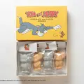 HKDSTOY「トムとジェリー モナカ チョコレート＆チーズ味」4個入（ひつじや謹製）2,160円　TOM AND JERRY and all related characters and elements © & ™ Turner Entertainment Co. (s25)