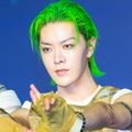 NCT・ユウタ、ワイルドな“緑髪ビジュ”でファンを魅了！「天才」「最強によい」と反響止まず【PHOTO】 画像
