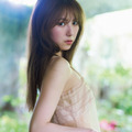 SKE48・菅原茉椰、2nd写真集の発売前重版が決定！美ボディ魅せるバックショットも公開 画像